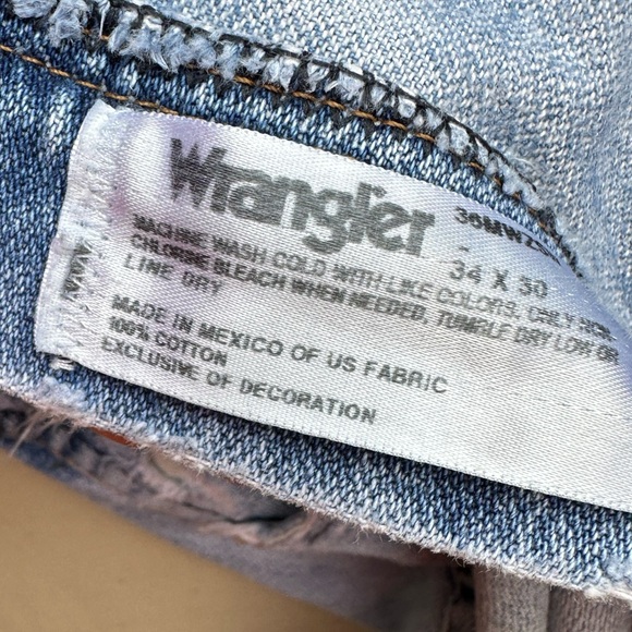 Vintage Wrangler Distressed Light Wash Straight 36 MWZ Slim Fit Leg Jeans 34x30 - Picture 8 of 8